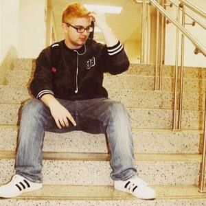 Meet your Posher, Sam